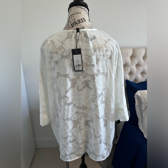 White Lace Cover Up - Picture 4 of 5